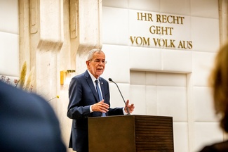 Bundespräsident Van der Bellen bei seinen Grußworten am Verfassungstag 2022 (Foto: VfGH/Achim Bieniek) 