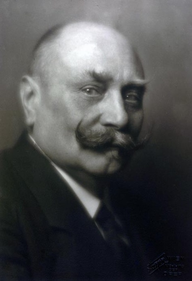 Albert Sever, 1927 