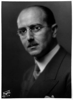 Prof. Dr. Hans Kelsen, ca. 1925 