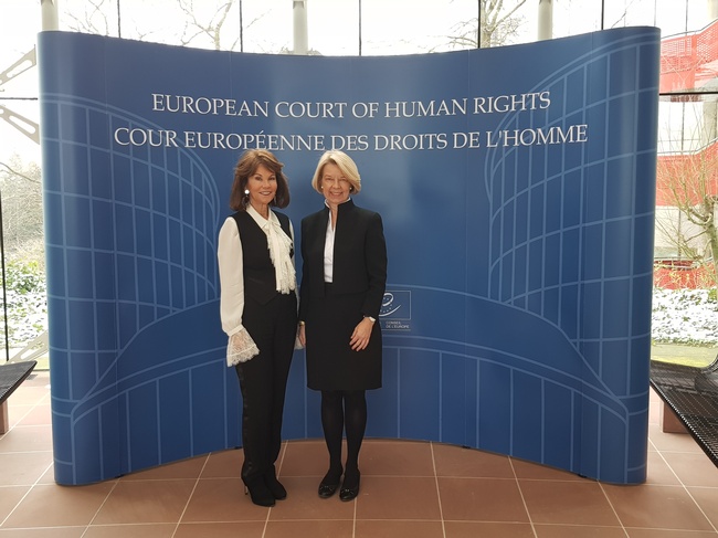 VfGH-Präsidentin Brigitte Bierlein mit der österreichischen EGMR-Richterin Gabriele Kucsko-Stadlmayer. 