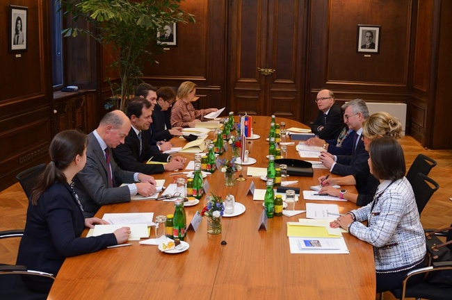 Besuch einer Delegation des slowakischen Verfassungsgerichts beim VfGH 