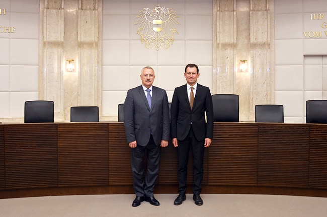 Der ukrainische Verfassungsrichter Serhiy Holovaty und VfGH-Präsident Christoph Grabenwarter 