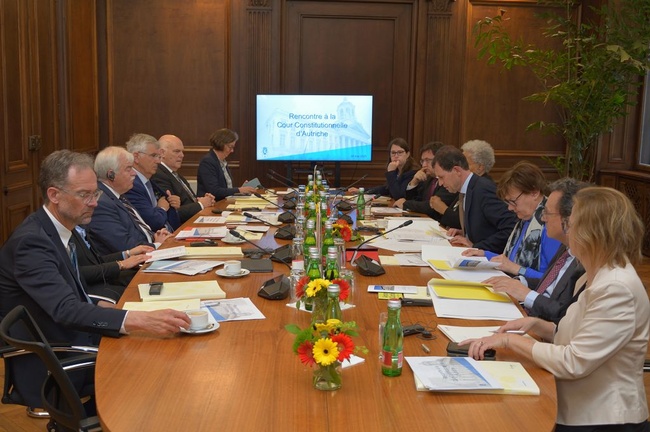 Arbeitsgespräch von Delegationen des Verfassungsgerichtshofes Belgien und des VfGH 