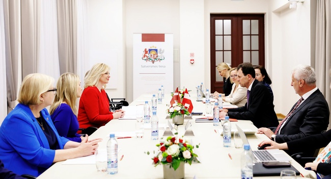 Arbeitsgespräch von Vertretern des österreichischen VfGH mit dem lettischen Verfassungsgericht in Riga (Foto: Toms Norde)&nbsp;