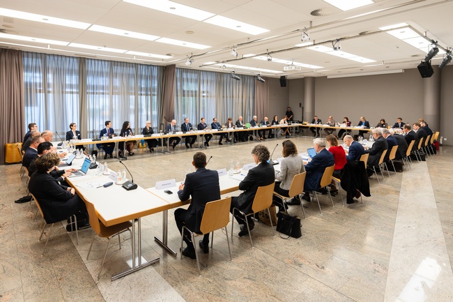 Sitzung des Sechser-Treffens in Vaduz 2026 (Foto: Staatsgerichtshof/Yannick Zurflüh)&nbsp;
