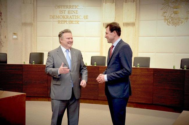 Wiens Bürgermeister Michael Ludwig und VfGH-Präsident Grabenwarter im Verhandlungssaal 