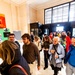 Besucherinnen und Besucher str&ouml;men in den VfGH am Tag der offenen T&uuml;r 2026 (Foto: VfGH/Achim Bieniek)&nbsp;